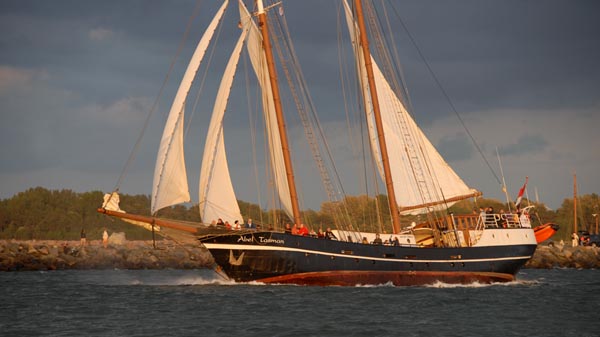 Sailing ship "Abel Tasman"